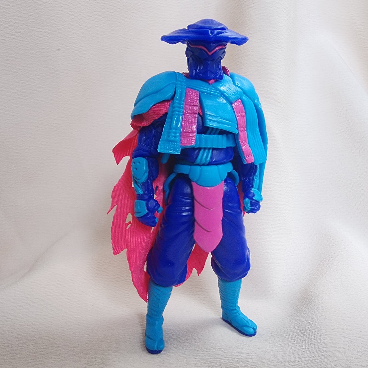 Trilo Emissary Loch - Deluxe Figure