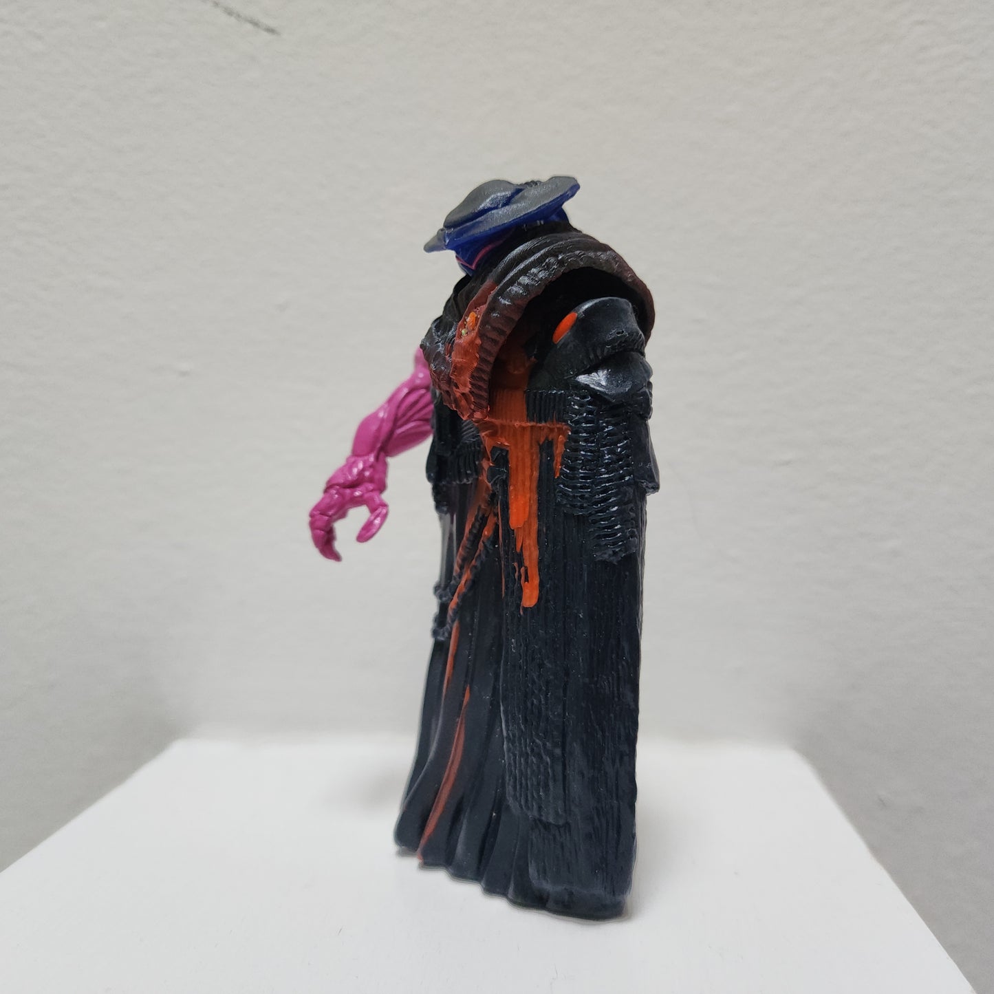 Trilo Cloak Deluxe - Dark Sigil